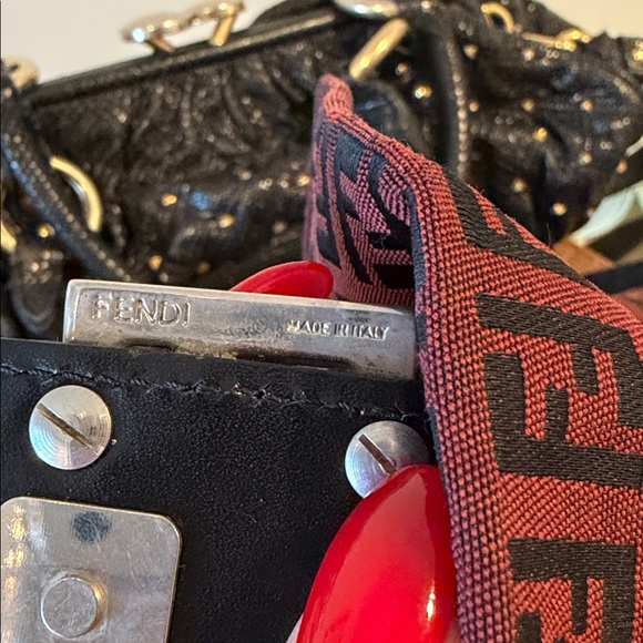 Fendi Baguette Bag - Picture 9 of 9